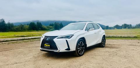 Lexus UX 2022