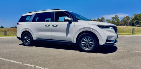 Kia CARNIVAL 2021