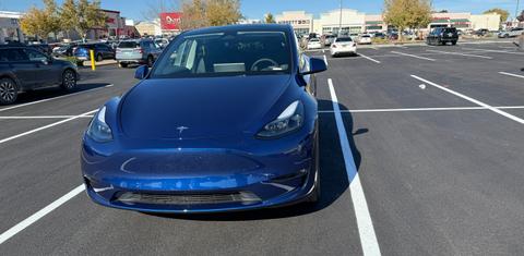 Tesla Model Y 2025