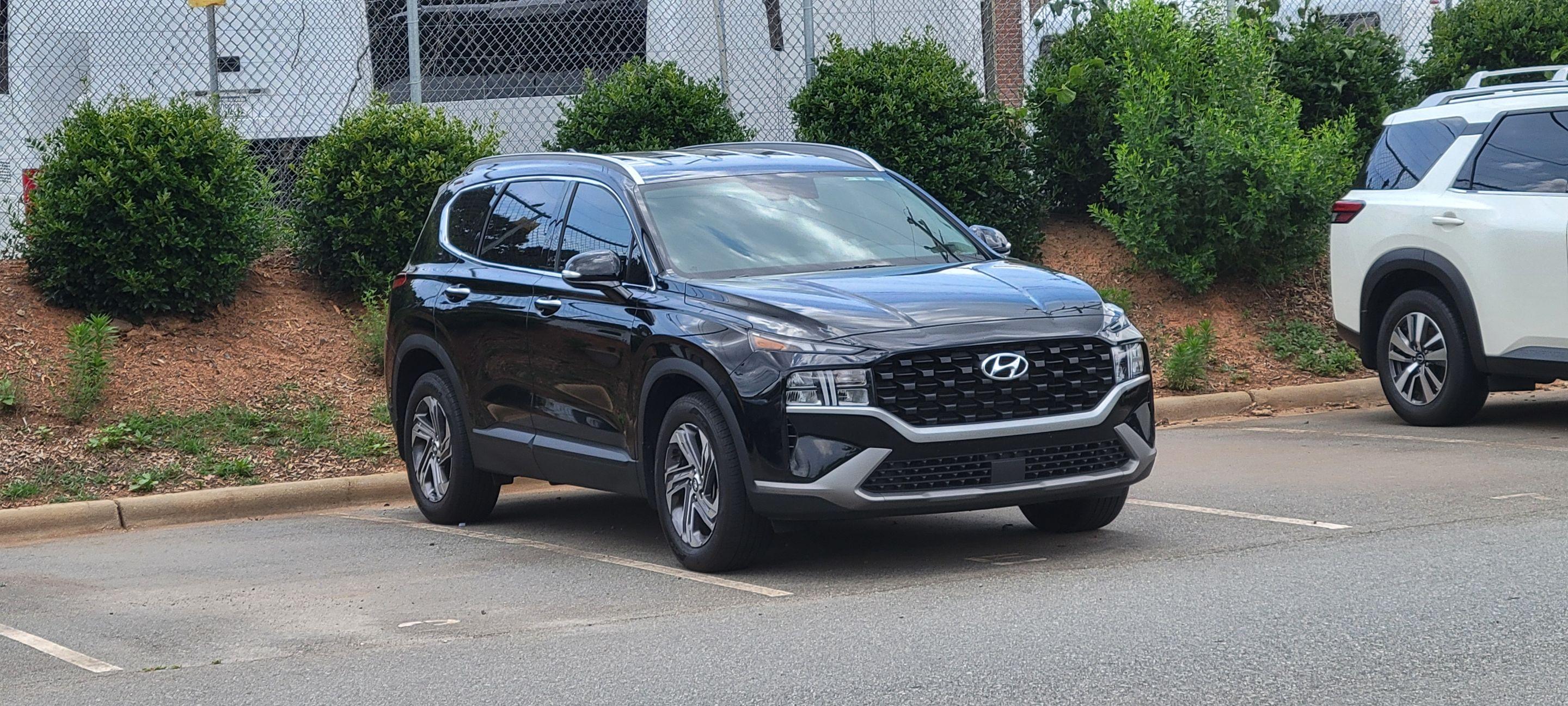 Hyundai Santa Fe 2023 in Charlotte, NC
