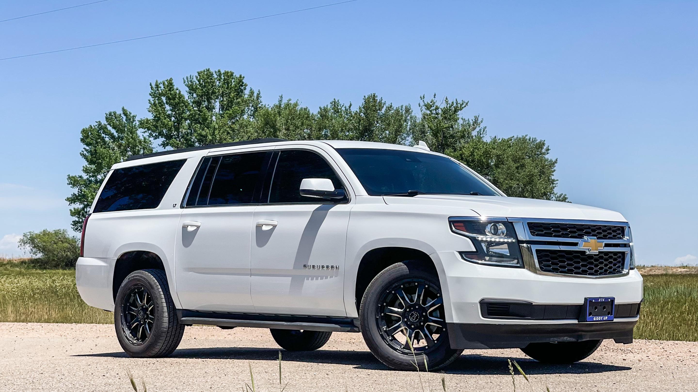 Chevrolet Suburban 2018 in Aurora, CO