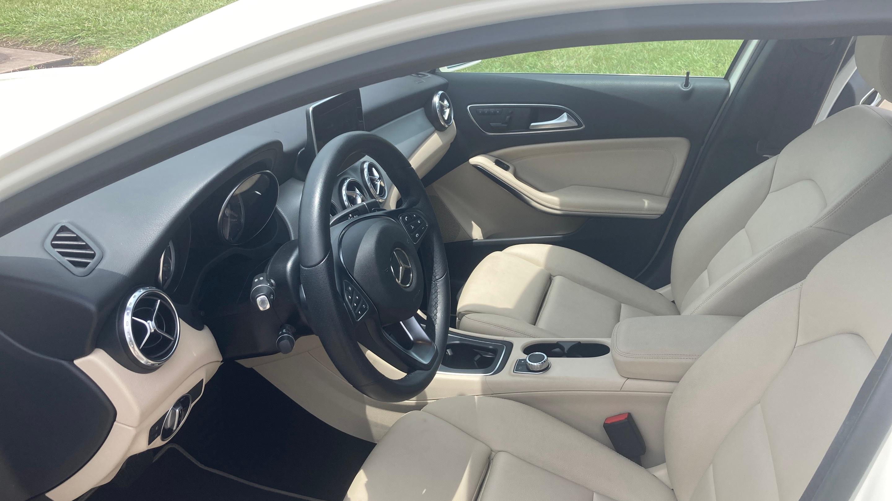 Mercedes-Benz GLA-Class 2017 in 