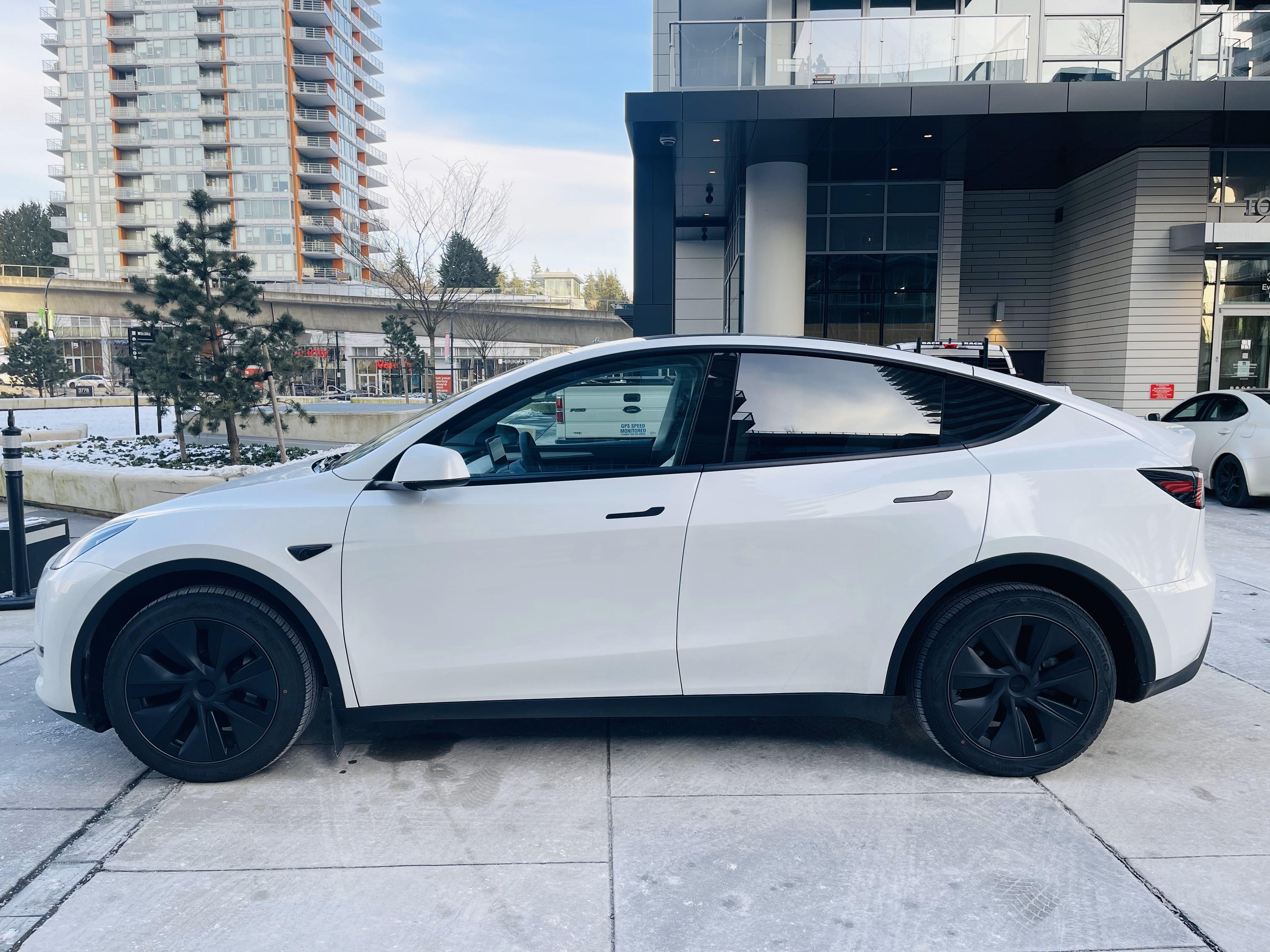 Tesla Model Y 2025 à Burnaby, BC