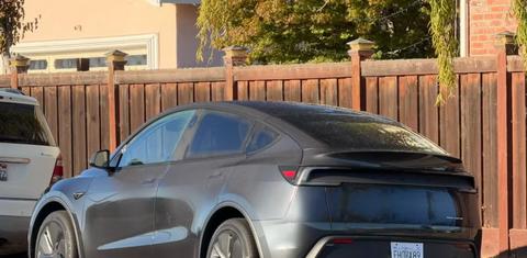 Tesla Model Y 2026