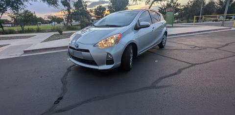 Toyota Prius c 2014