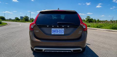 Volvo V60 Cross Country 2017