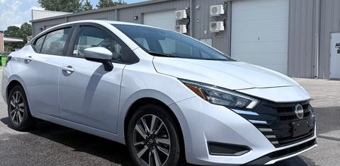 Nissan Versa 2025