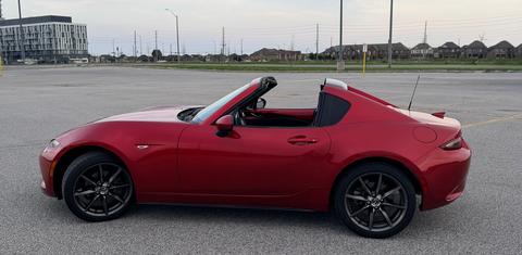 Mazda MX-5 Miata RF 2017
