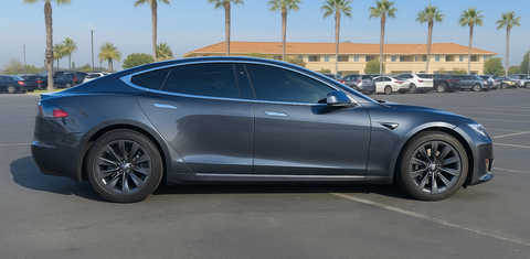 Tesla Model S 2018