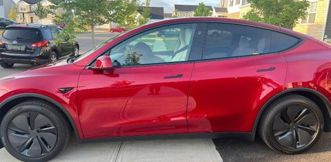 Tesla Model Y 2026