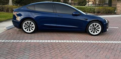 Tesla Model 3 2021