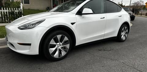 Tesla Model Y 2022
