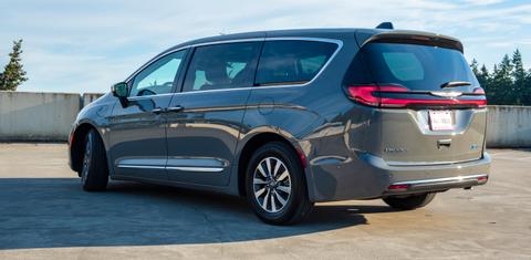 Chrysler Pacifica 2023