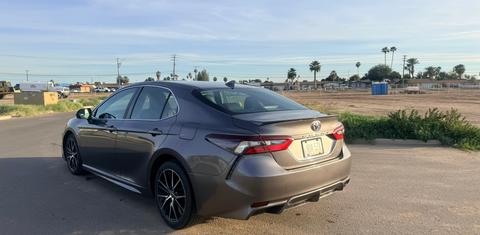 Toyota Camry 2021