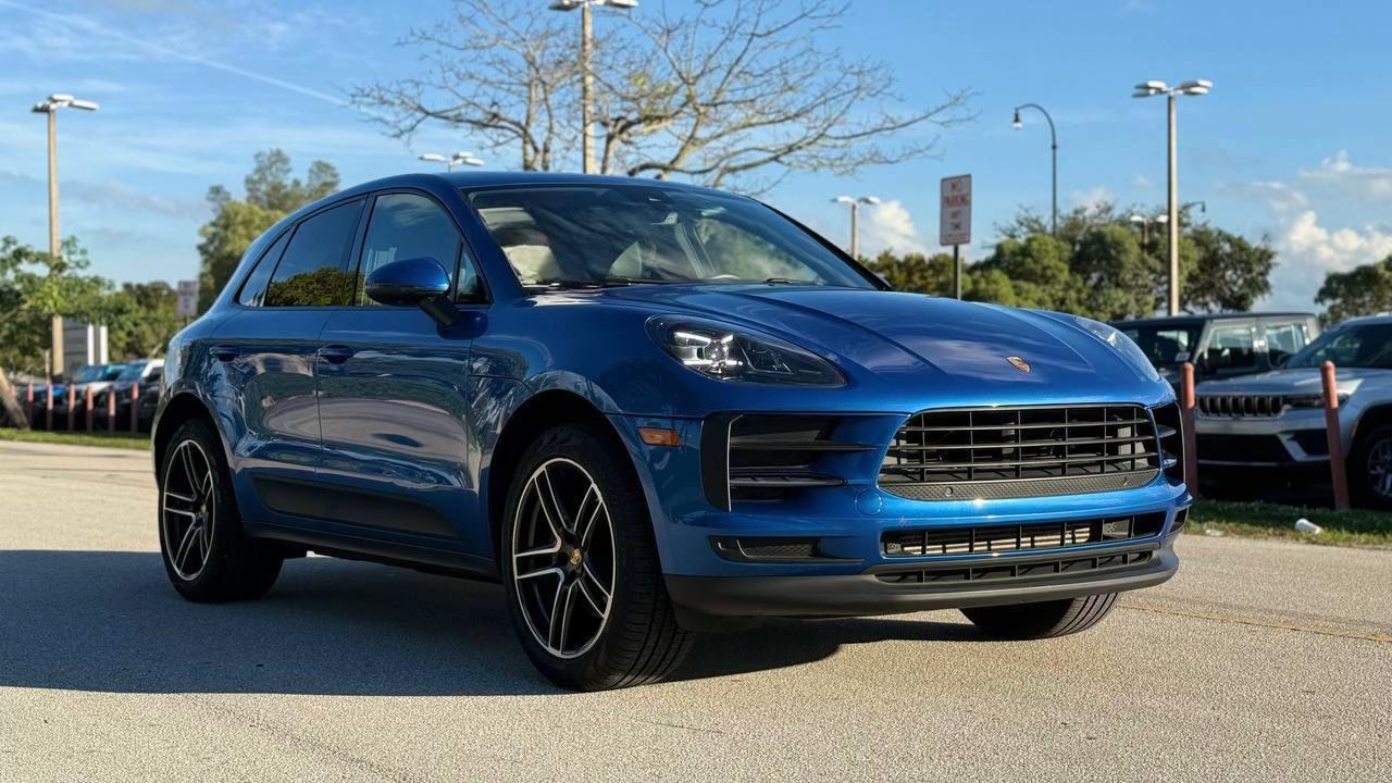 Porsche Macan 2020 in Fort Lauderdale, FL