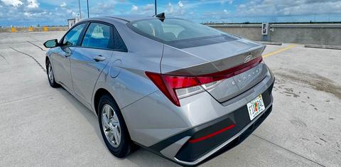 Hyundai Elantra 2024
