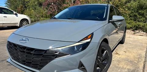 Hyundai Elantra 2021