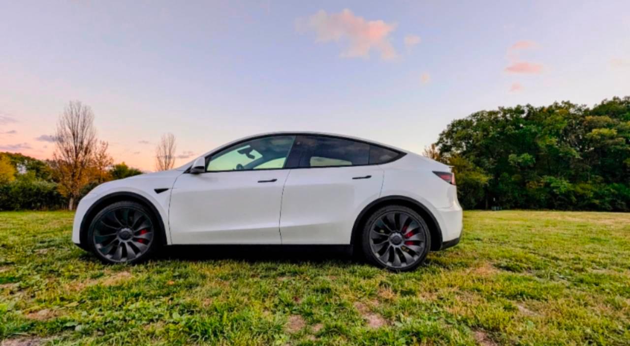Tesla Model Y 2022 in Elizabeth, NJ