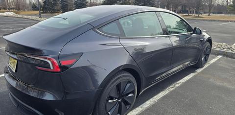 Tesla Model 3 2025