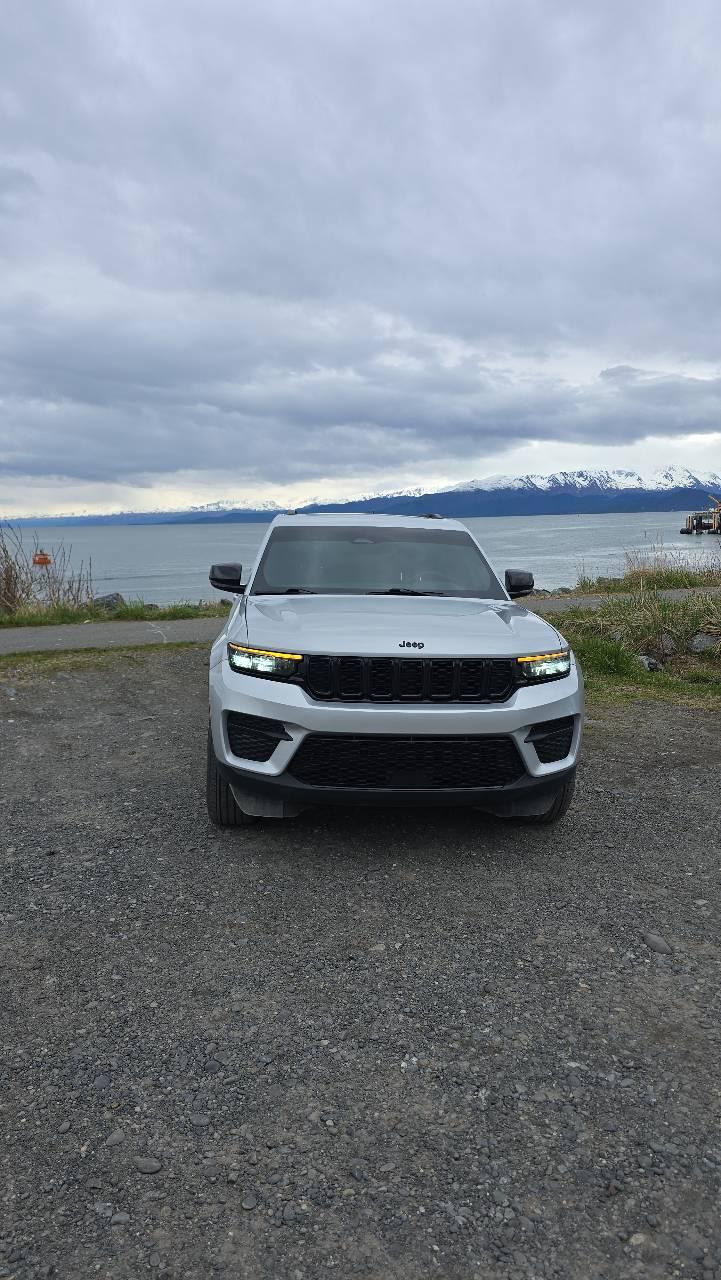 Jeep Grand Cherokee 2024 in Homer, AK