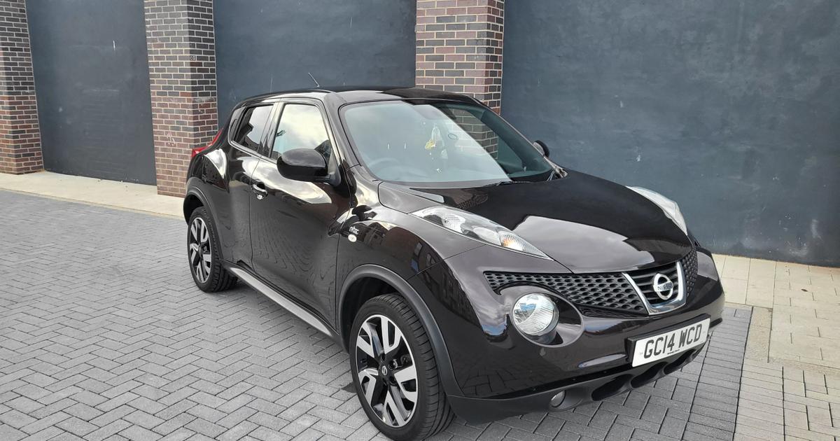 Nissan Juke 2014 rental in Edinburgh, Scotland by Aimee Turo