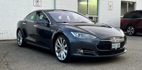 Tesla Model S 2014