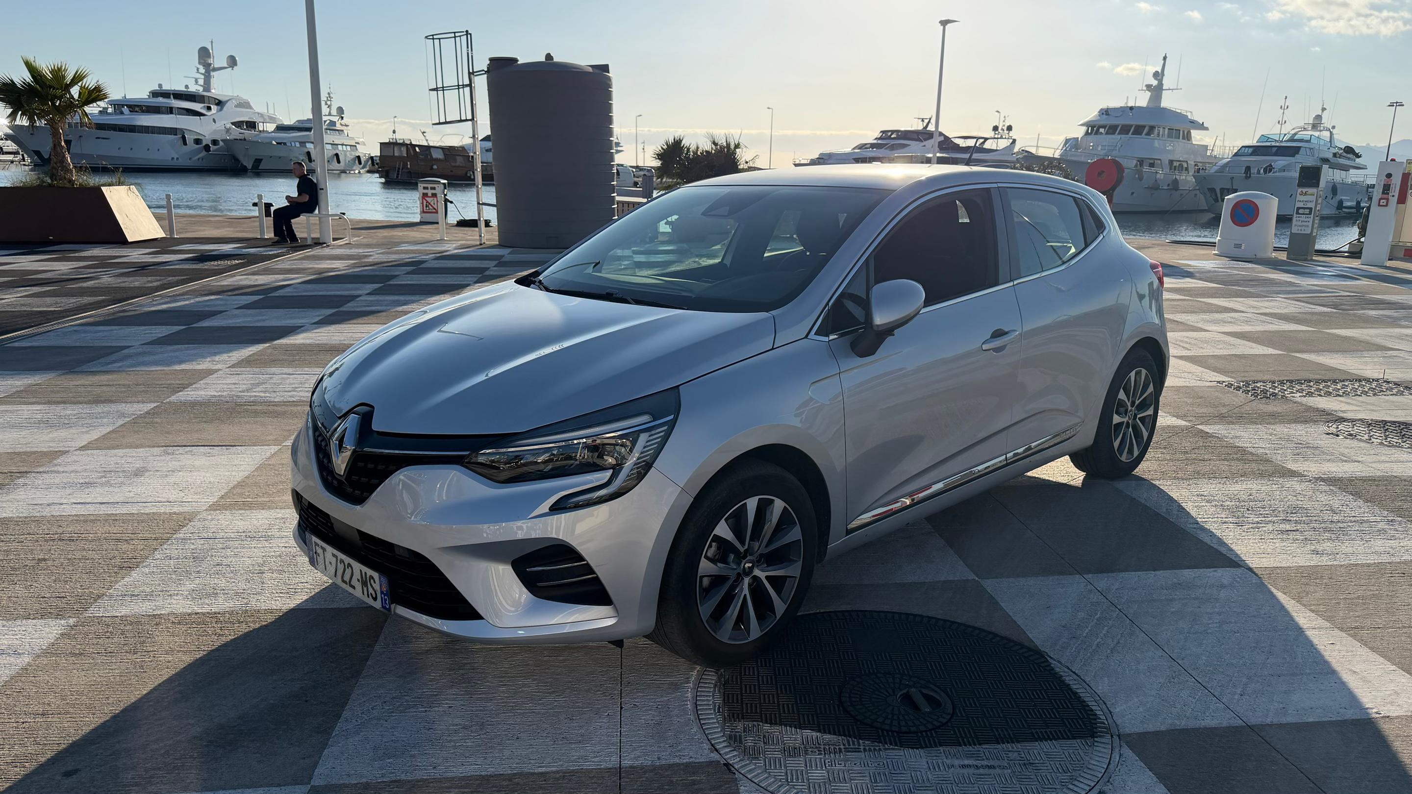 Renault CLIO V 2020 à Mougins