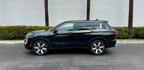 Mitsubishi Outlander 2025