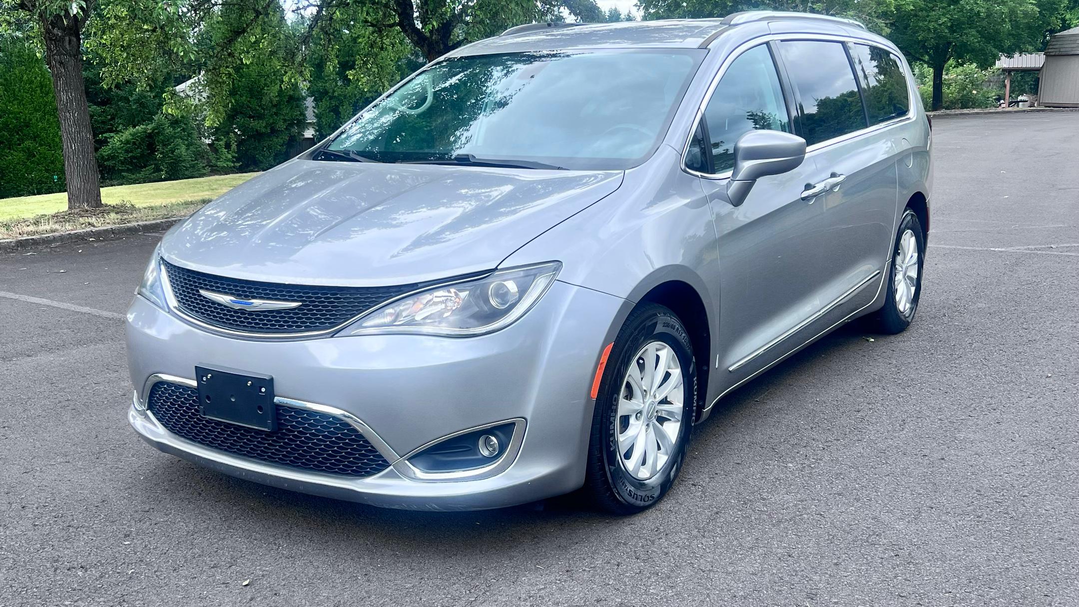 Chrysler Pacifica 2018 in Beaverton, OR