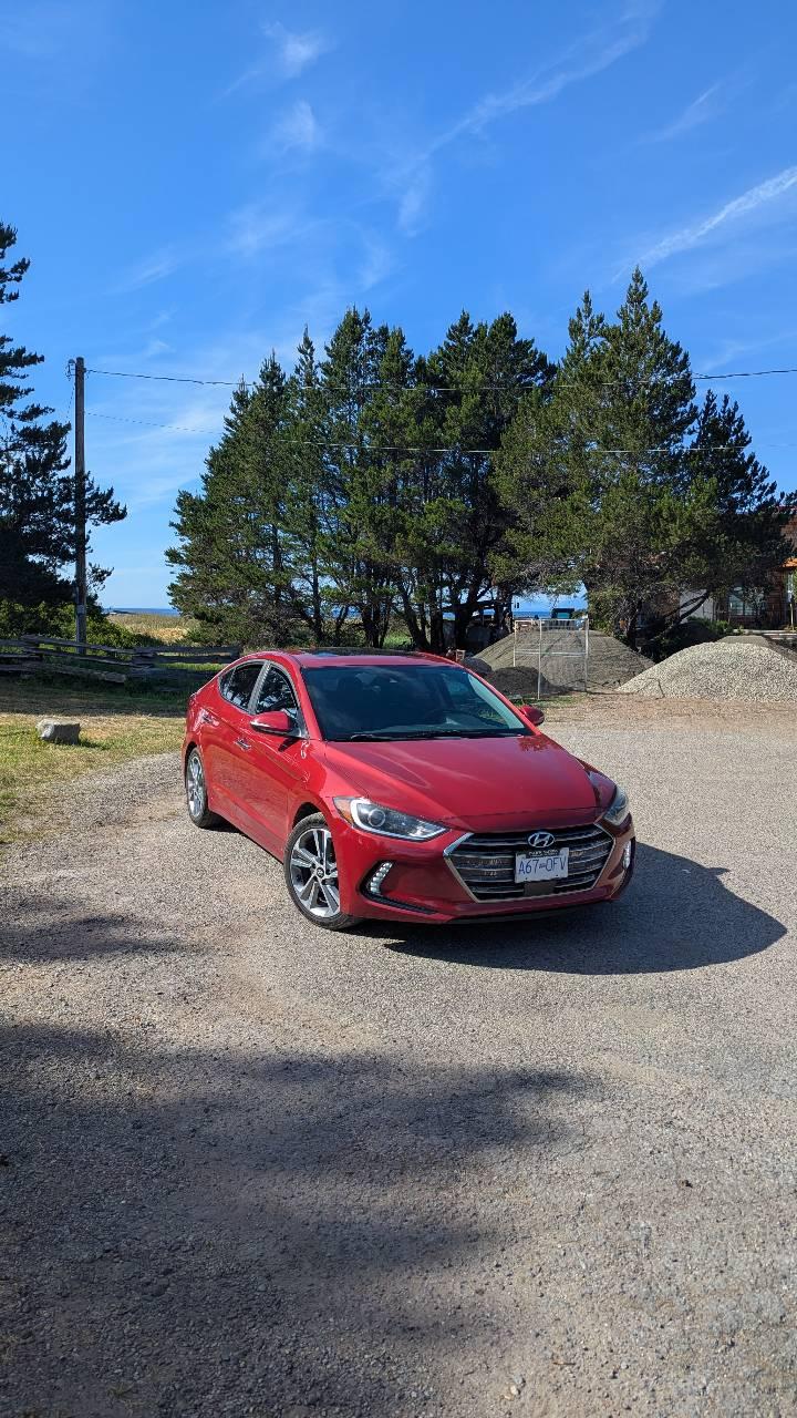 Hyundai Elantra 2018 à Hornby Island, BC