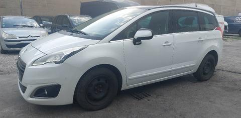 Peugeot 5008 2014