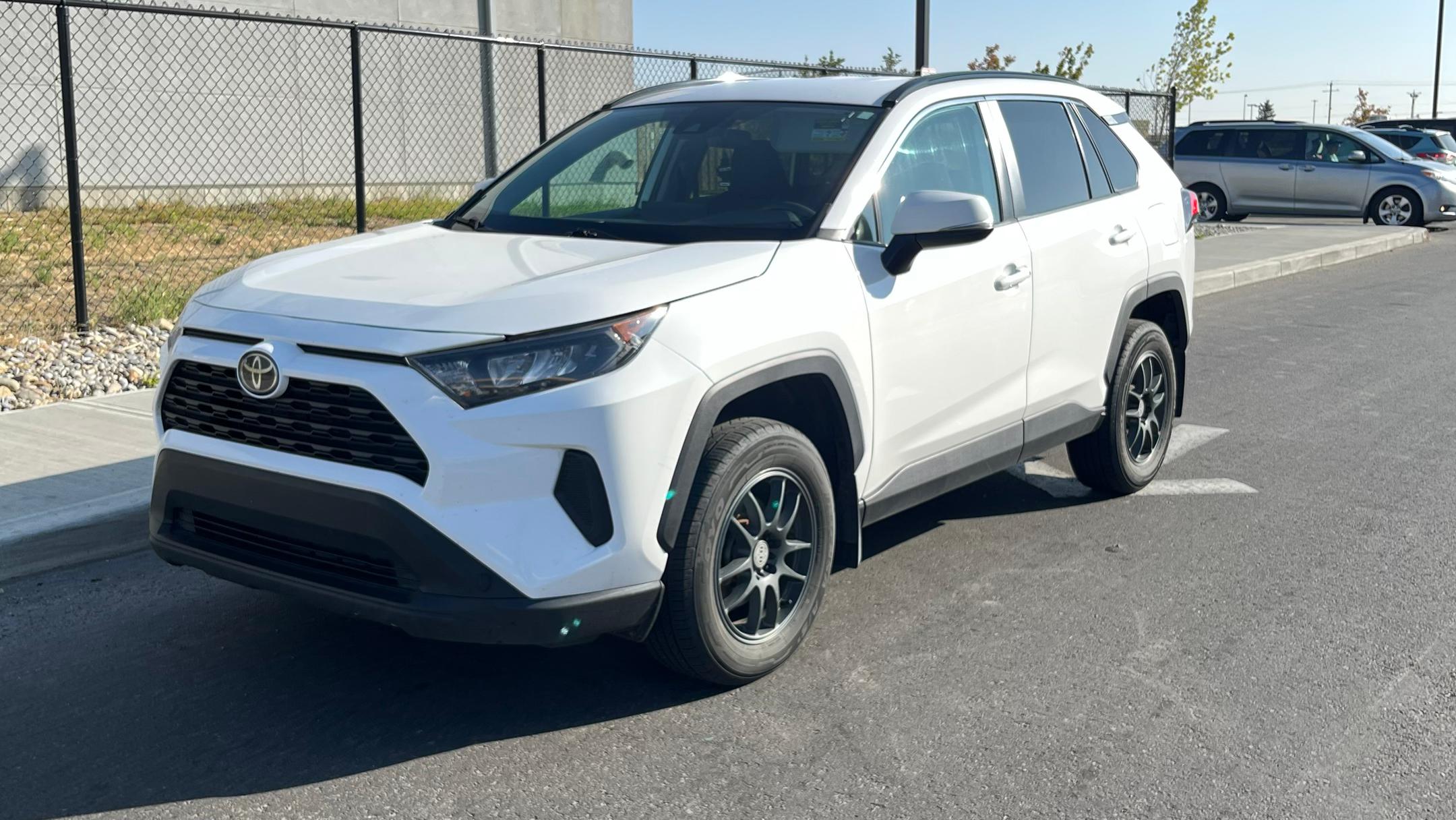 Toyota RAV4 2020 in Calgary, AB