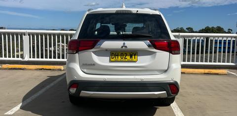 Mitsubishi OUTLANDER 2018