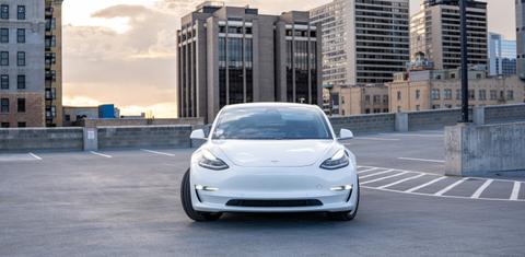 Tesla Model Y 2024