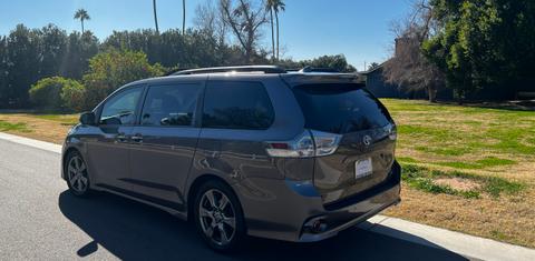 Toyota Sienna 2019