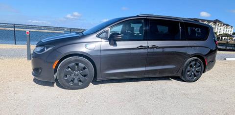Chrysler Pacifica 2019