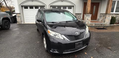 Toyota Sienna 2013