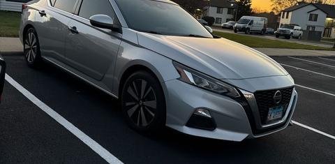 Nissan Altima 2022