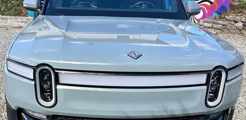 Rivian R1S 2023