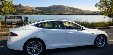 Tesla Model S 2013
