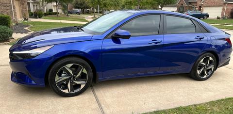 Hyundai Elantra 2023