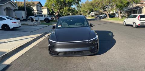 Tesla Model Y 2026
