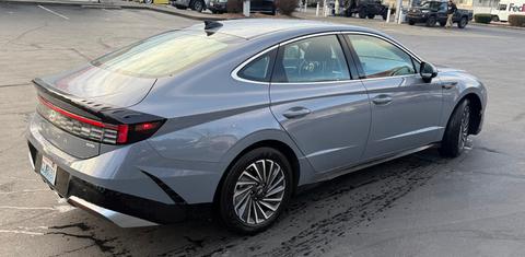 Hyundai Sonata Hybrid 2025