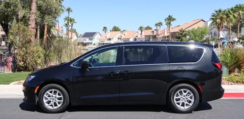 Chrysler Voyager 2022