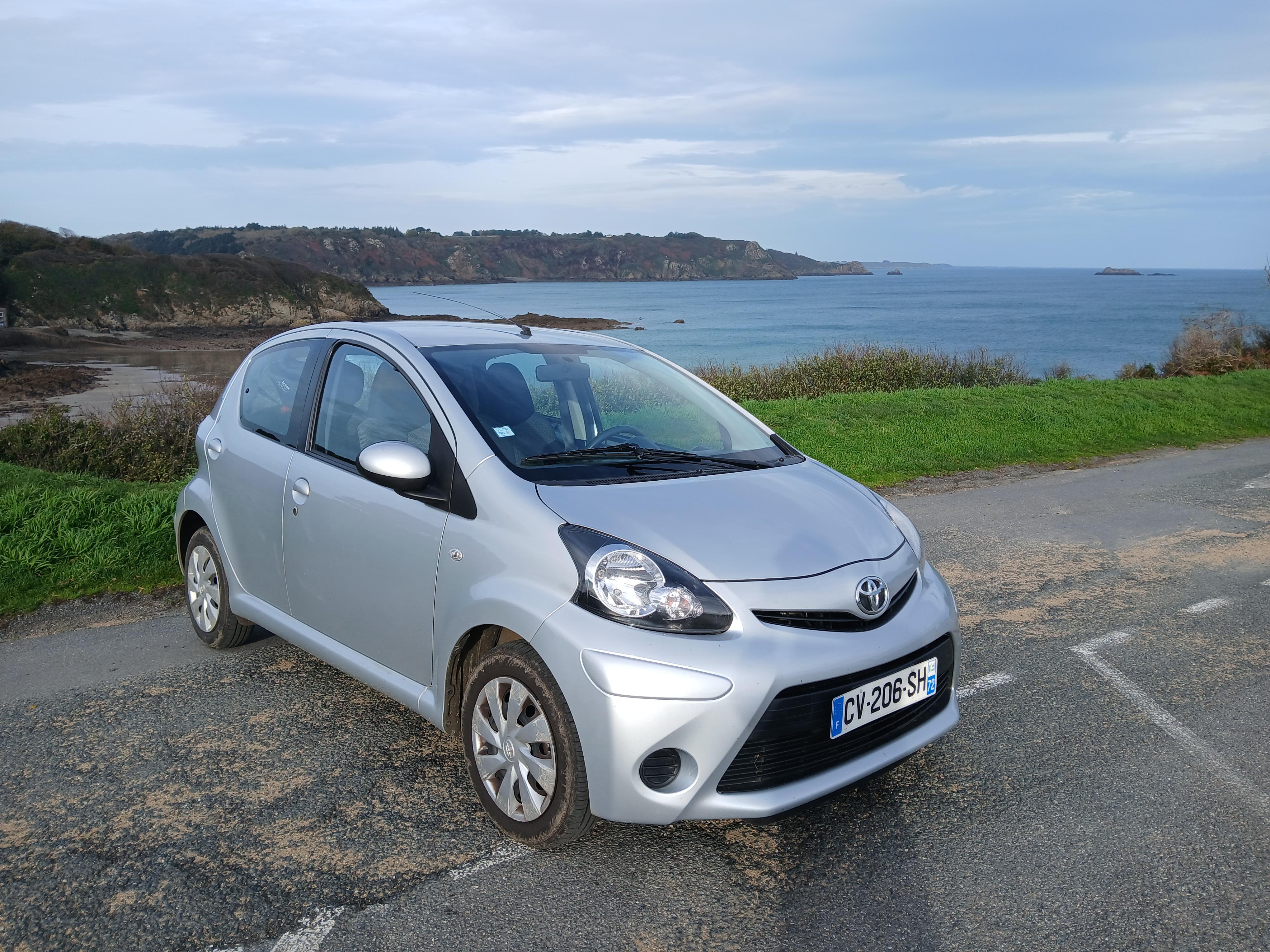 Toyota AYGO 2013 à Paimpol