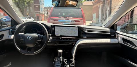 Toyota Camry Hybrid 2026