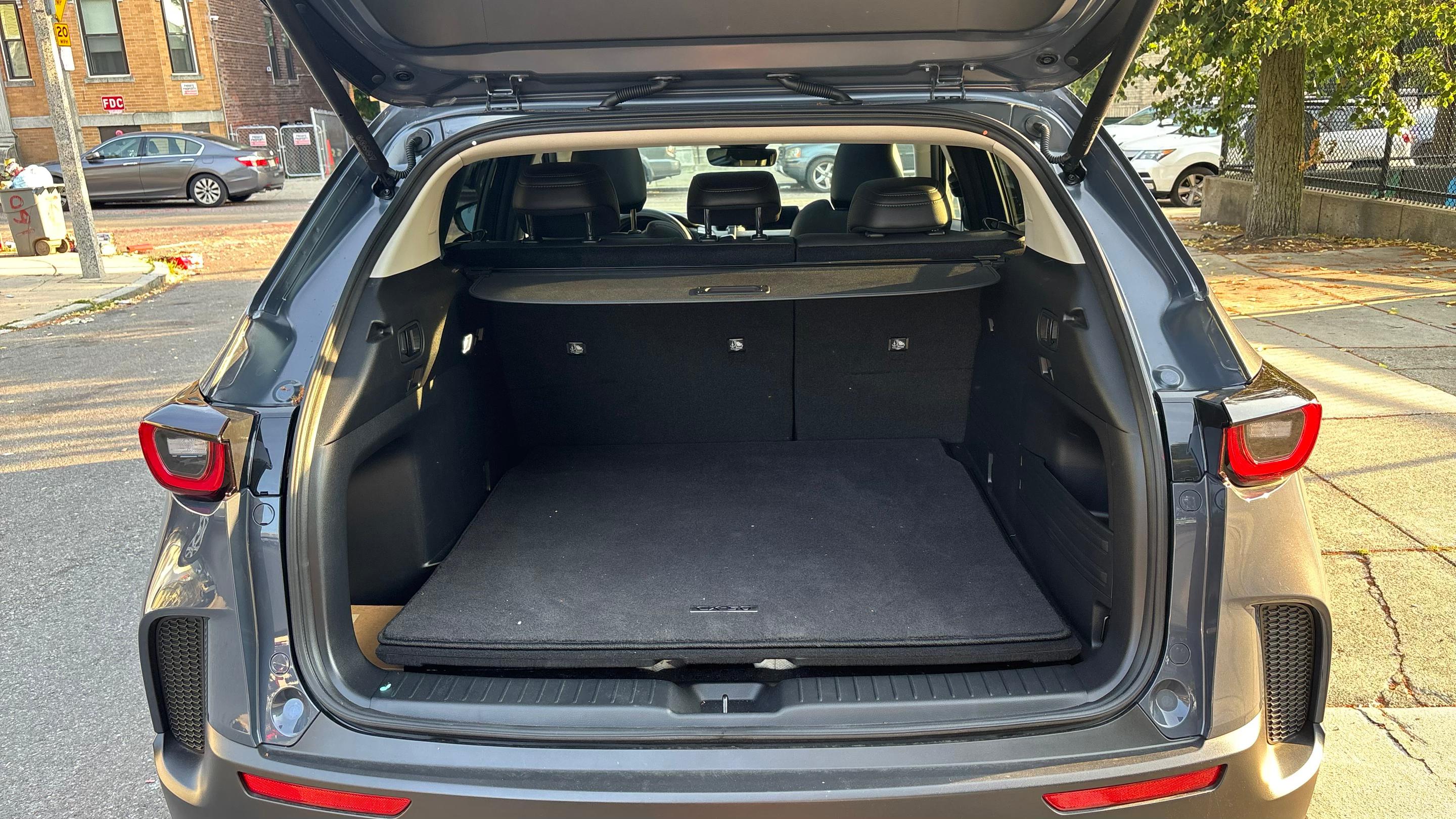 Mazda CX-50 Hybrid 2025 in 