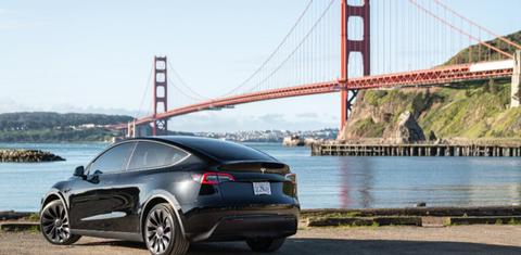 Tesla Model Y 2024