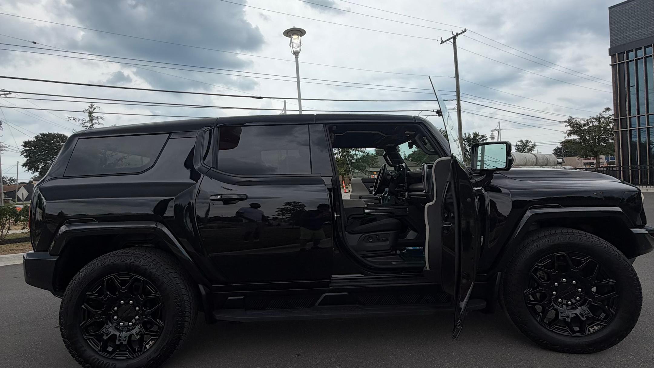 GMC HUMMER EV SUV 2026 in Detroit, MI
