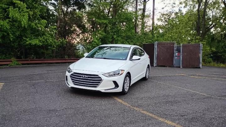 Hyundai Elantra 2018 in 